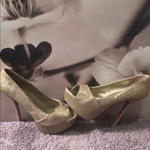 Carlos Santana Platform High Heels